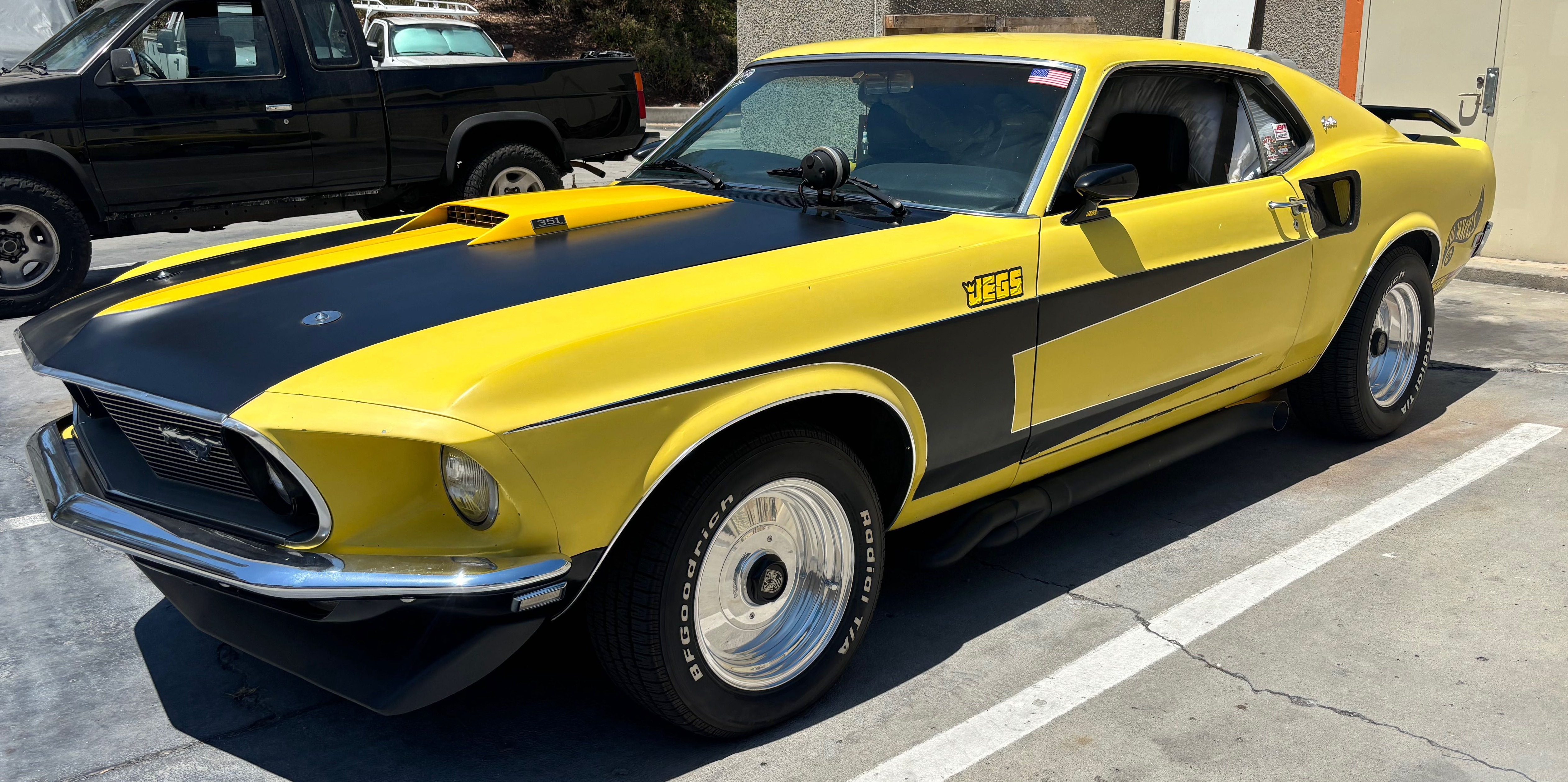 Classic Mustang carburetor rebuild